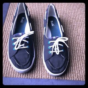 Women’s boat shoes